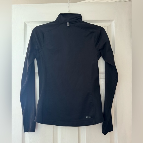 COPY - Nike dri fit running jacket size XS - Picture 3 of 3